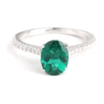 Lab-grown Zambia Emerald egg-shaped ring - Image 3