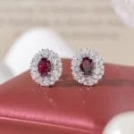 Lab-Grown Ruby 3 carats pigeon egg shape jewelry set - Image 3