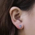 Sky-blue Topaz stud earring - Image 2