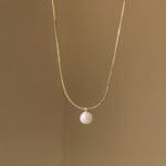Swarovski Single white pearl necklace - Image 2