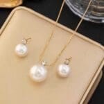Chocolate and white pearl jewelry set - Image 2